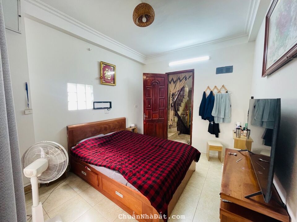 HIẾM! 54 Phú Đô - Nam Từ Liêm. Ngõ Ô tô - Có Sân rộng. Thích hợp để ở, cho thuê.