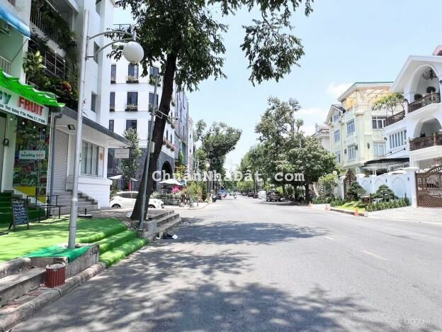 Shop Mỹ Cảnh Hà Huy Tập Phú Mỹ Hưng q7 giá bán 13.5 tỷ sổ hồng cầm tay Shop Mỹ Cảnh Hà Huy Tập Phú Mỹ Hưng q7 giá bán 13.5 tỷ sổ hồng cầm tay