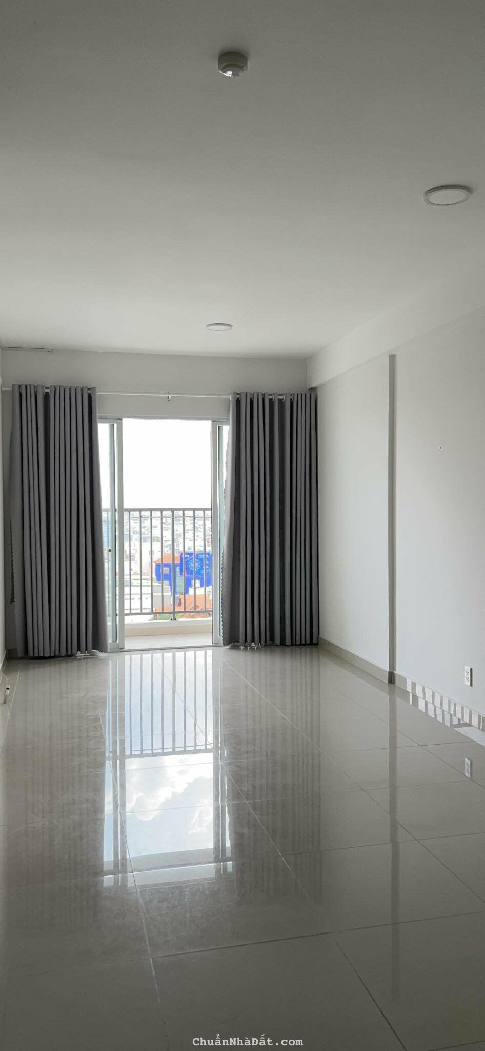 Cần bán CHCC Carillon 5, Q.Tân Phú, 54m2, 1Pn (có thể ngăn phòng), 1WC, 2,4 tỷ (có sổ)