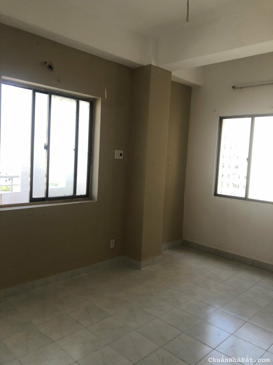 Cần bán CHCC Khánh Hội 1 Q.4, 76m2, 2Pn, lầu cao, view đẹp, để lại NT
