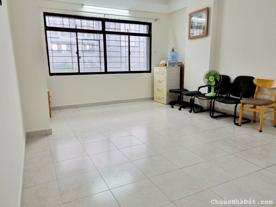 Cần bán CHCC Tôn Thất Thuyết Q.4, 63m2, 1Pn, 1WC, giá 2.2 tỷ Cần bán CHCC Tôn Thất Thuyết Q.4, 63m2, 1Pn, 1WC, giá 2.2 tỷ