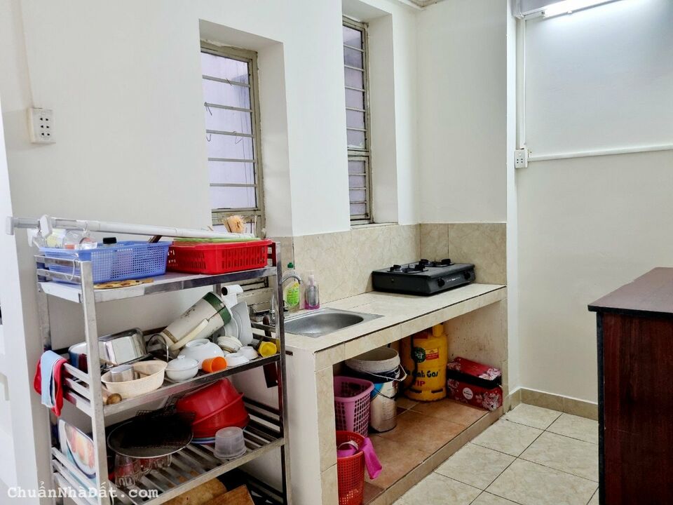 Cần bán CHCC Tôn Thất Thuyết Q.4, 63m2, 1Pn, 1WC, giá 2.2 tỷ Cần bán CHCC Tôn Thất Thuyết Q.4, 63m2, 1Pn, 1WC, giá 2.2 tỷ