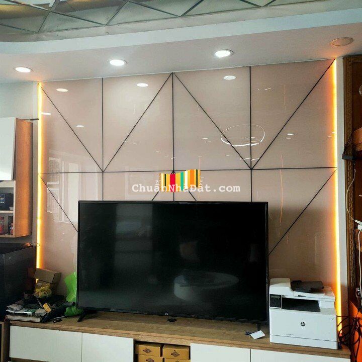 Cần bán CHCC Hùng Vương Plaza Q.5, 116m2, 3Pn ,3Wc, căn góc, giá 6,5 tỷ