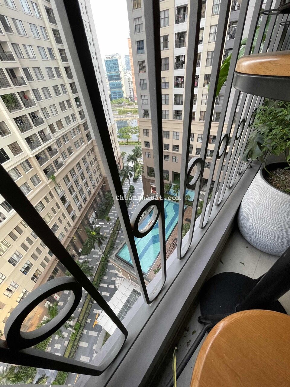 Cần bán CHCC Saigon Royal Q.4, 80m2, 2pn, 2 tollet