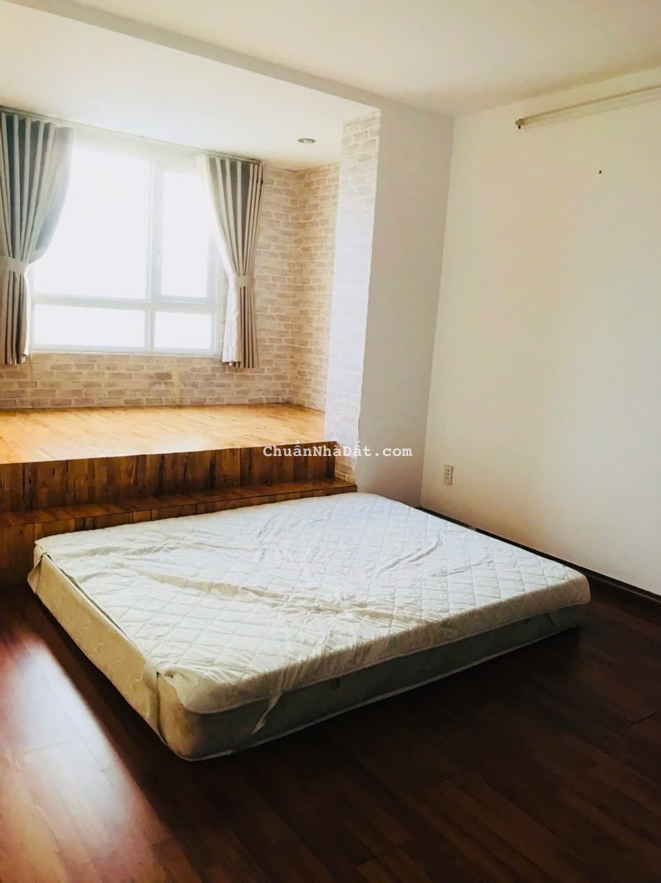 Cho thuê CHCC BMC, Quận 1. Diện tích: 137m2, 3 phòng ngủ, 2WC, full NT