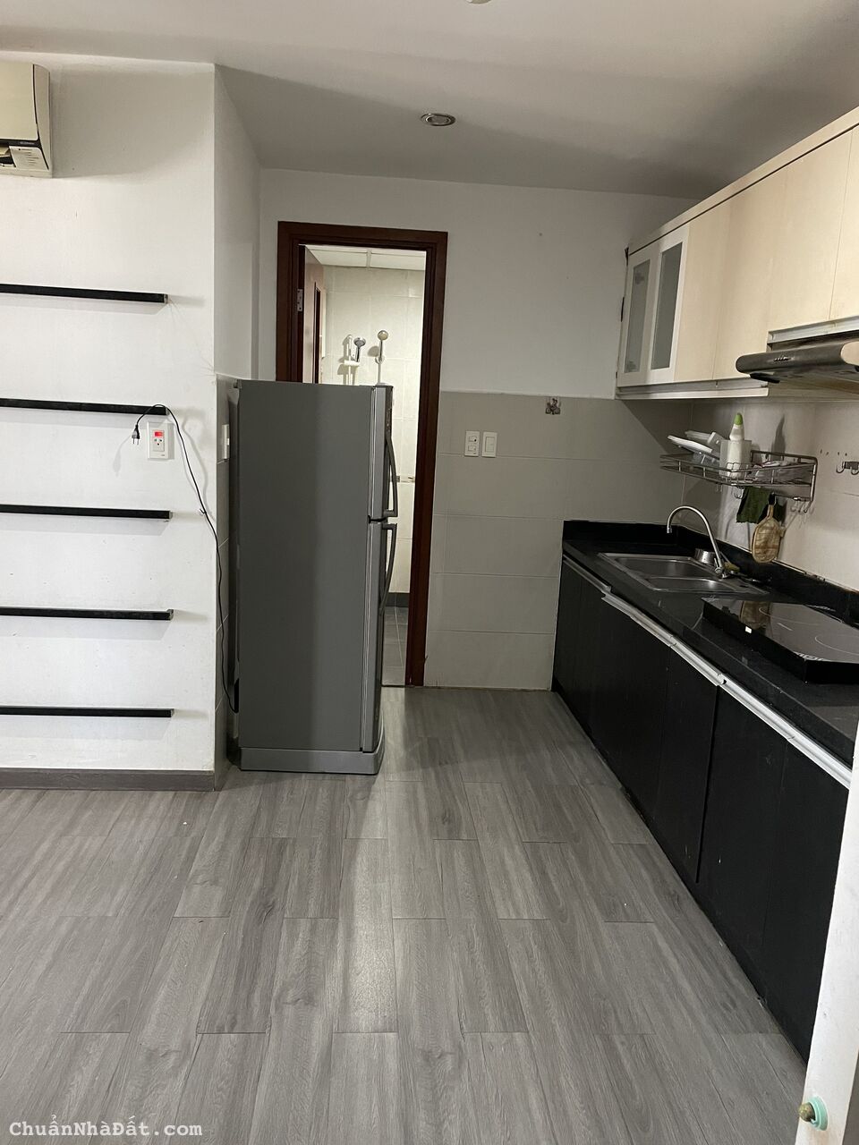 Cho thuê CHCC BMC Q.1, 90m2, 3Pn, 2tollet, full nội thất, giá 15tr/tháng 