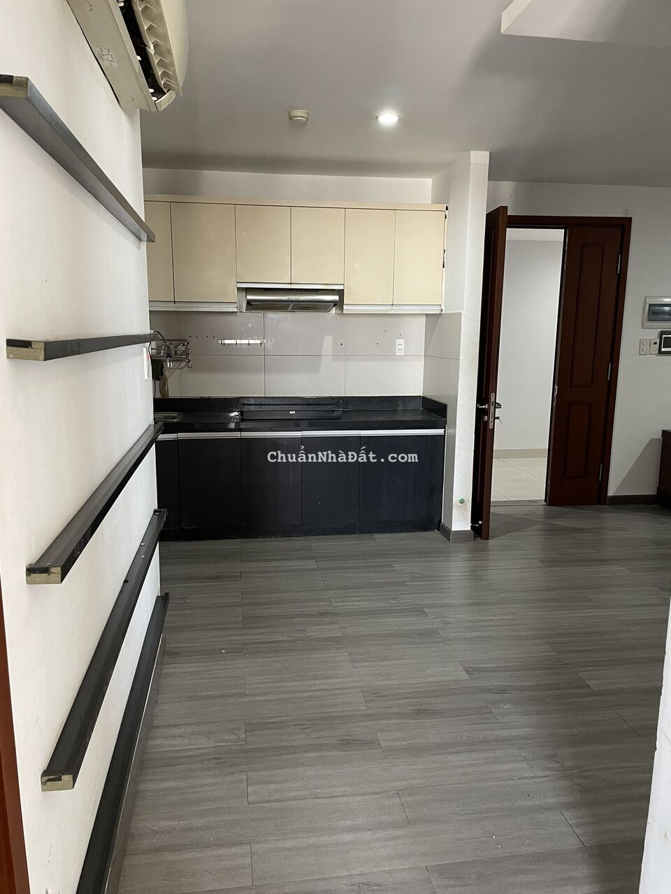 Cho thuê CHCC BMC Q.1, 90m2, 3Pn, 2tollet, full nội thất, giá 15tr/tháng 