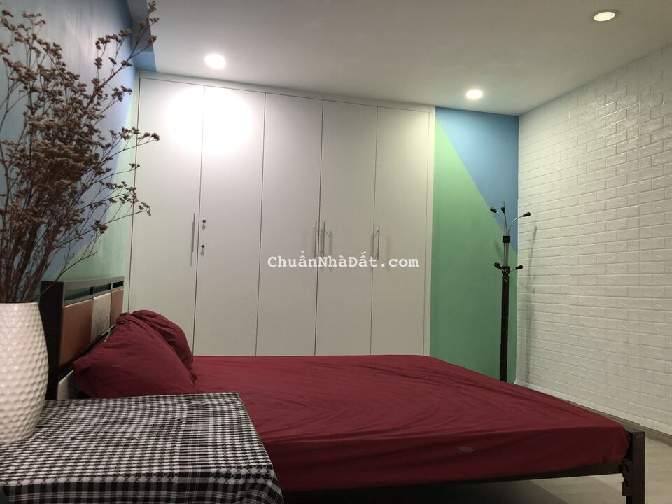 cho thuê CHCC Central Garden Q.1, 134m2, 3Pn, 3tollet, đầy đủ nội thất