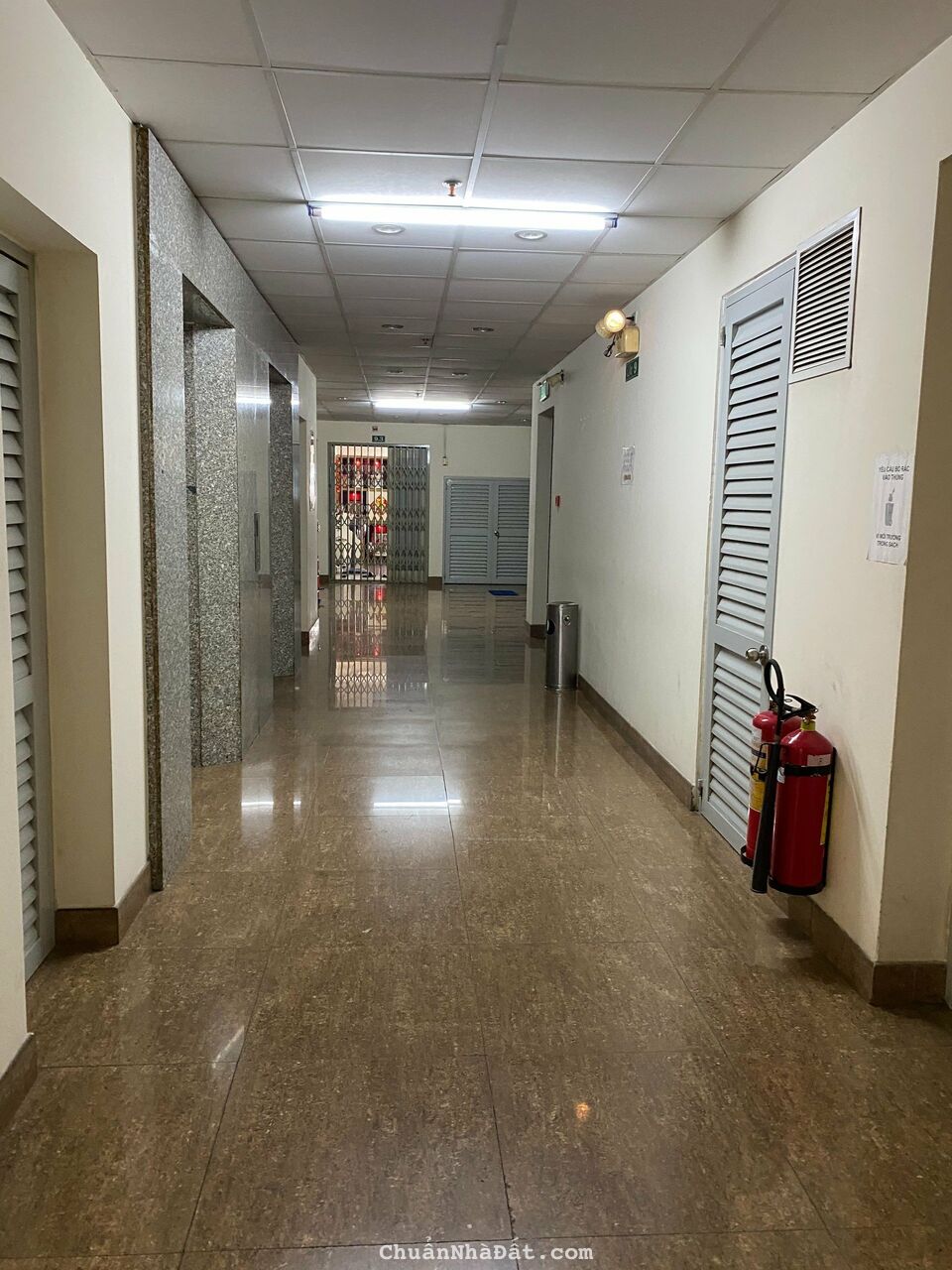 cho thuê CHCC Sao mai Q.5, 94m2, 2Pn, 2 tollet