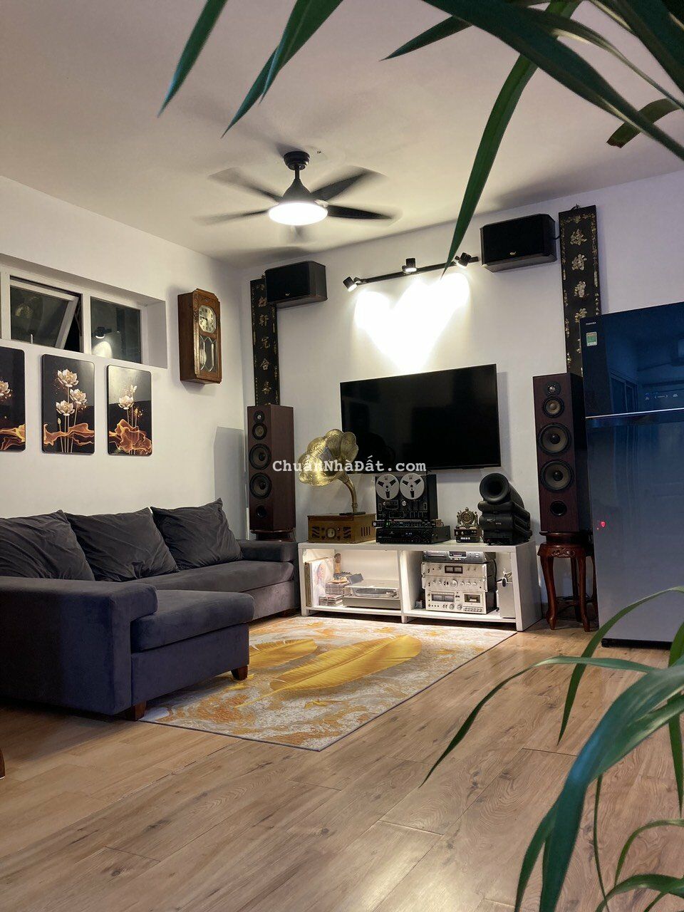 Cho thuê căn hộ Copac, số 12, Tôn Đản Q4 : -	 Diện tích : 78m2,  2pn2wc. Full nội thất.