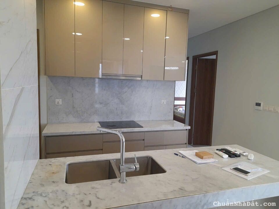 Cần Cho Thuê CHCC Kingdom101 334 Tô Hiến Thành Quận 10, 100m2, 3 phòng ngủ, 2 tollet, full nội thất Cần Cho Thuê CHCC Kingdom101 334 Tô Hiến Thành Quận 10, 100m2, 3 phòng ngủ, 2 tollet, full nội thất