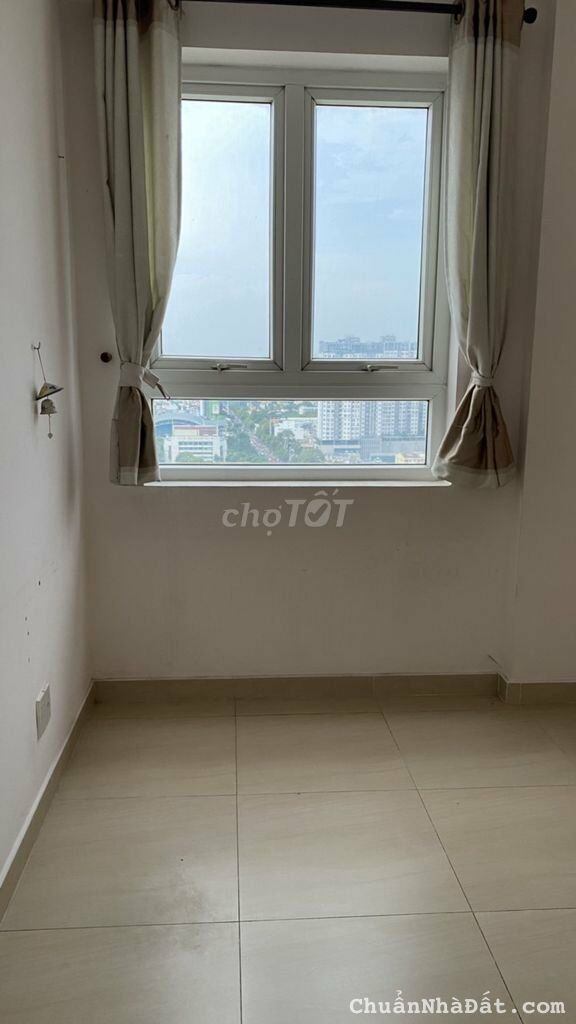 Cần cho thuê CHCC Tân Phước, Q.11, 105m2, 3Pn ,2WC nhà trống, giá 18tr