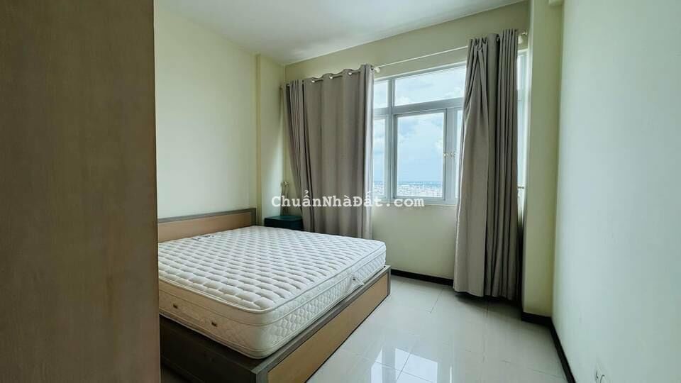 Cho thuê CHCC Tản Đà Quận 5, DT 100m2, 3PN, 2tollet, full NT như hình Cho thuê CHCC Tản Đà Quận 5, DT 100m2, 3PN, 2tollet, full NT như hình