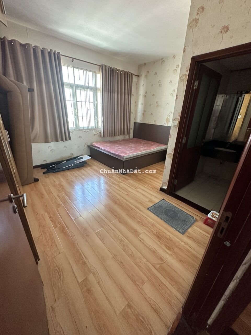 cho thuê CHCC Tản Đà, Q.5, 78m2, 2 phòng ngủ, 2 tollet, đầy đủ nội thất