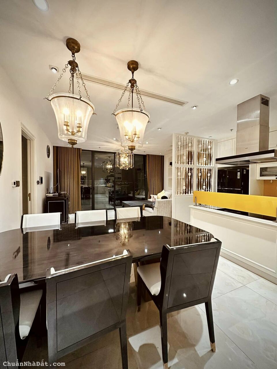 Cần cho thuê CHCC Vinhome Golden River, Q.1, 120m2, 3Pn, 2WC, full NT