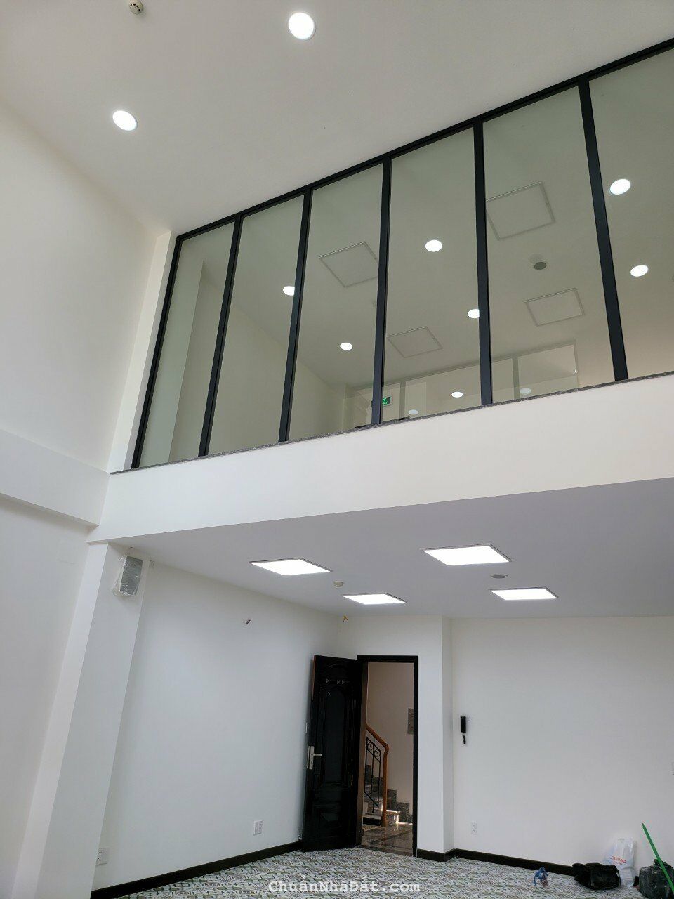 Cho thuê tòa nhà VP Q.6, 665m2, 6 tầng (trệt, lửng, 4 lầu, ST), giá 140tr/tháng