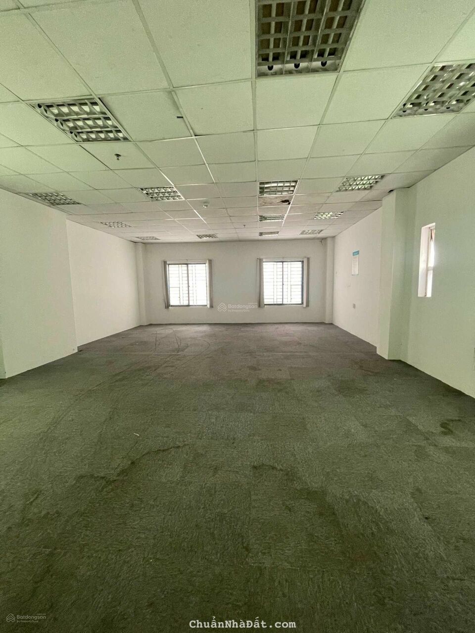 cho thuê tòa nhà MT Lê Hồng Phong, q3, Q5, 1300m2, hầm + lửng + 9 lầu