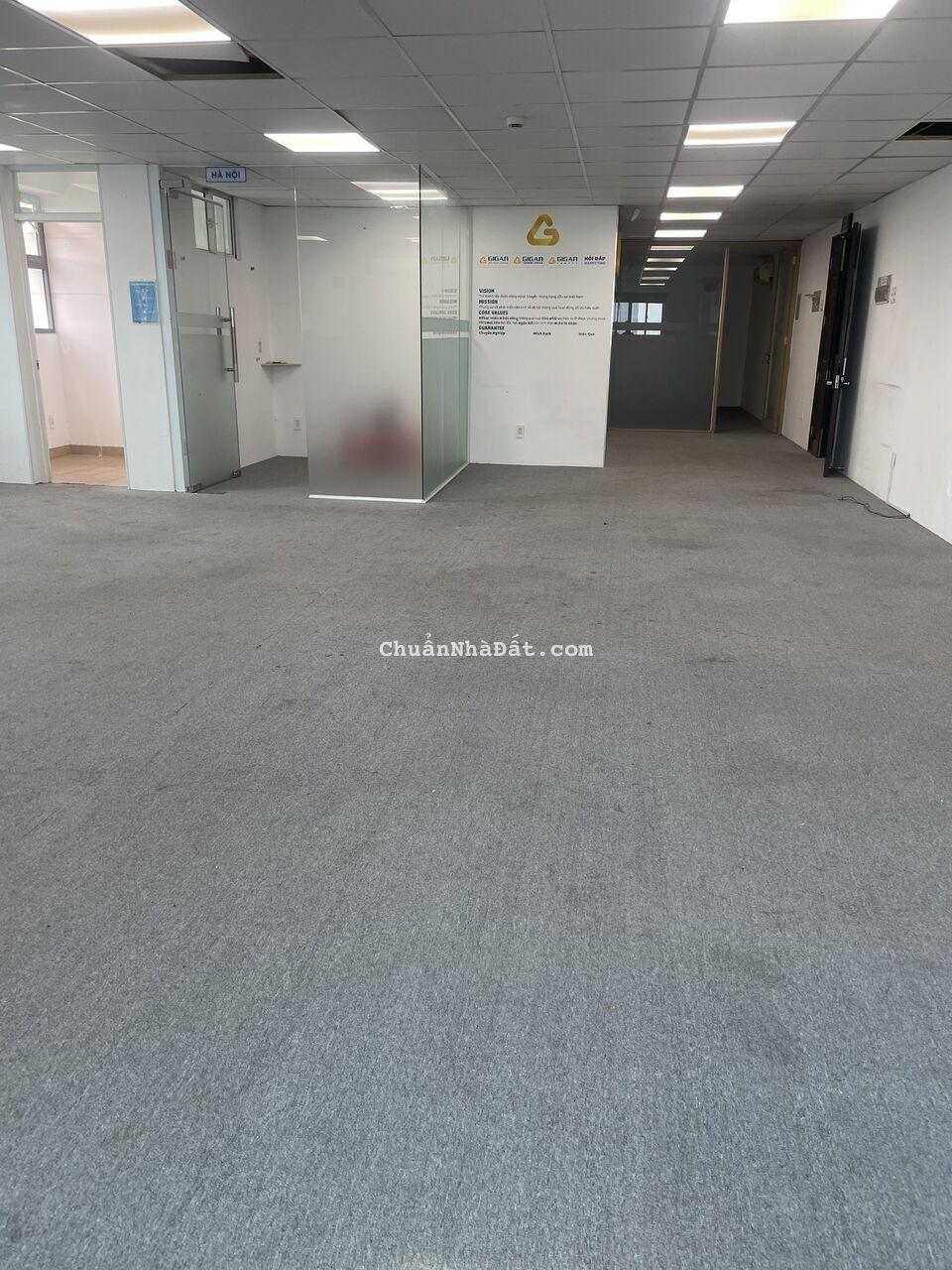 Cho thuê văn phòng ở toà nhà International Plaza, số 343 Phạm Ngũ Lão, Quận 1: 155m2, như hình