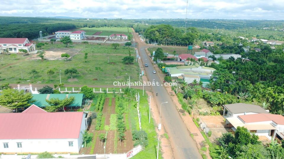 Chính chủ bán nhanh cặp lô đẹp kề trường tiểu học Phú Lộc, Krông Năng. Chính chủ bán nhanh cặp lô đẹp kề trường tiểu học Phú Lộc, Krông Năng.