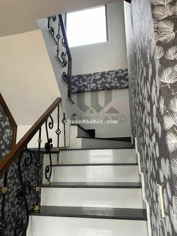 Cần bán căn nhà nguyên căn hẻm xe hơi đường Cổ Loa P2