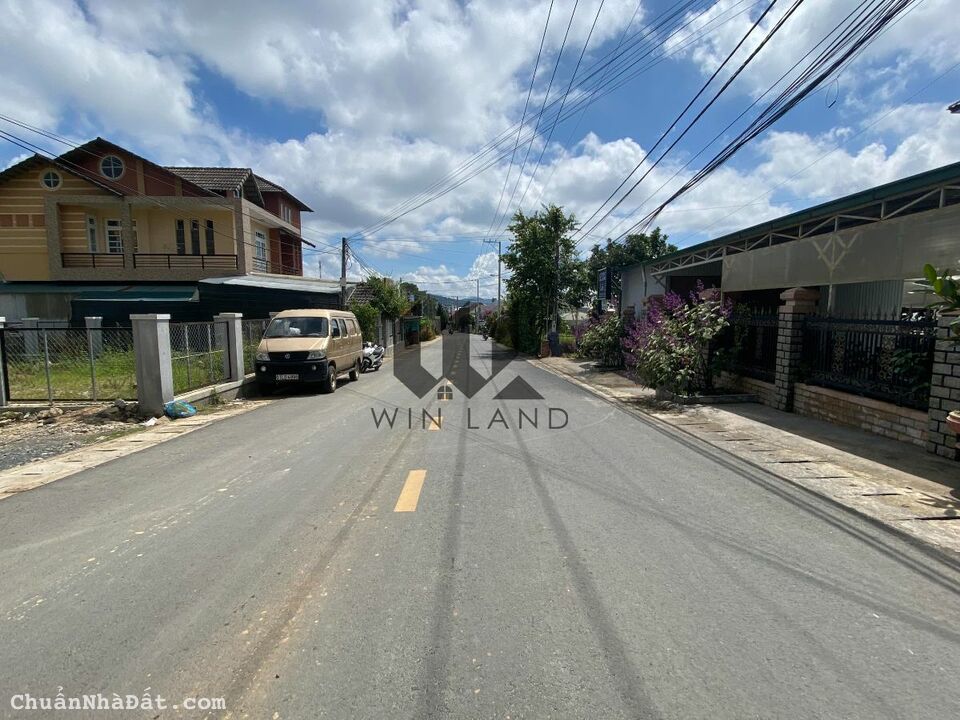 Cần bán nền view thung lũng mặt tiền đường Nam Hồ P11