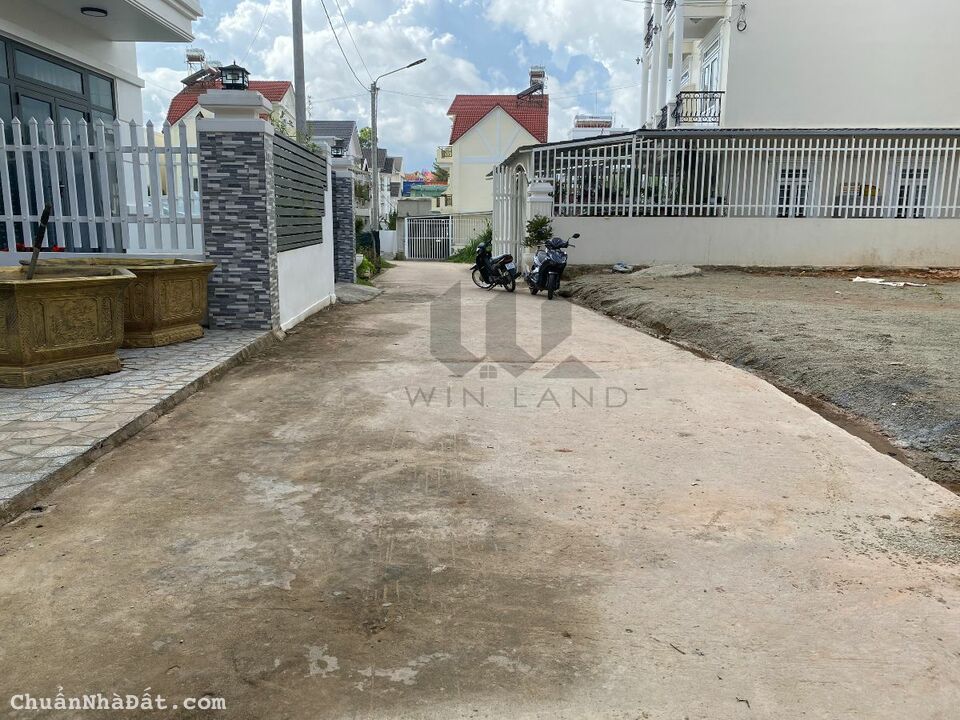 Cần bán lô đất Khu biệt thự đường Phan Chu Trinh P9