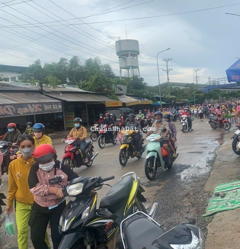 Chính chủ cần bán lô đất 180m2 gần chợ trường hoc