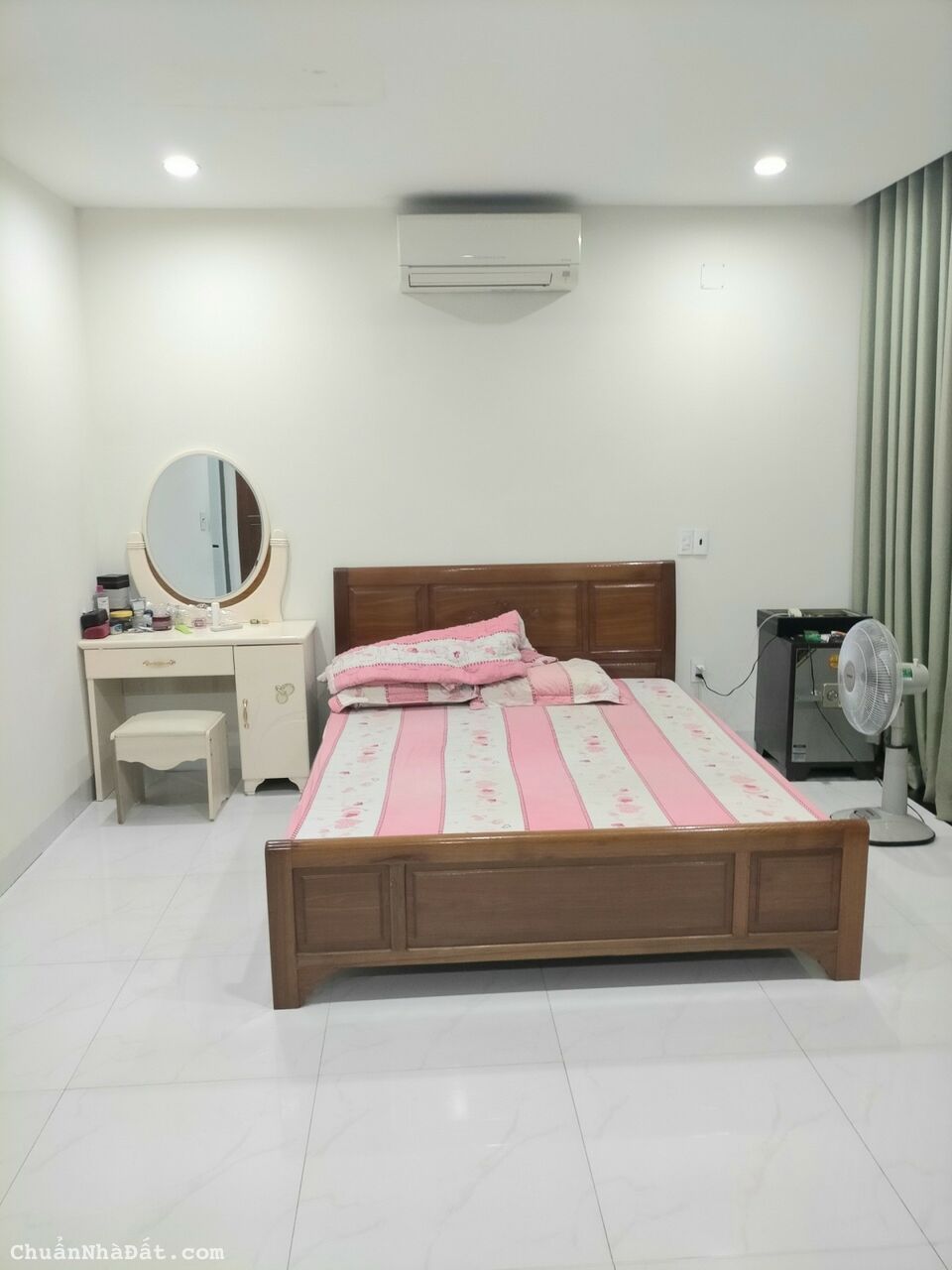 7.8 Tỷ Diện Tích 95M2 Nhà 3 Tầng Mặt Phố Trương Định Sơn Trà Đà Nẵng.