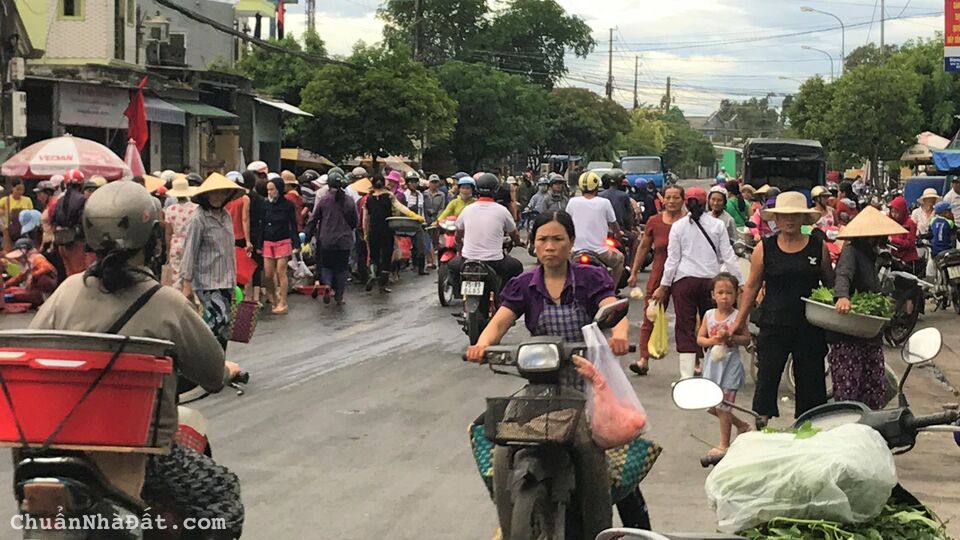 BÁN ĐẤT 1200m2 THỔ CƯ 600M VỊ TRÍ ĐẸP , XÂY NHÀ Ở VÔ TƯ. SÁT CÁC TIỆN ÍCH GIÁ 390 TRIỆU/SỔ BÁN ĐẤT 1200m2 THỔ CƯ 600M VỊ TRÍ ĐẸP , XÂY NHÀ Ở VÔ TƯ. SÁT CÁC TIỆN ÍCH GIÁ 390 TRIỆU/SỔ