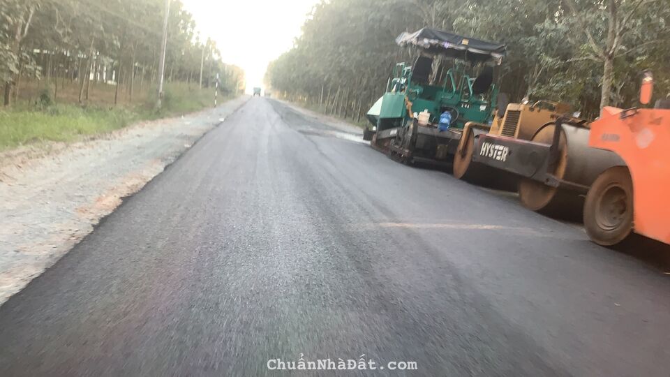 NGỘP THỞ MIẾNG ĐẤT ĐẸP 27M NGANG MT ĐƯỜNG NHỰA SHR, SÁT BÊN KCN. CÓ 1 KHÔNG 2 GIÁ 810TR/SỔ