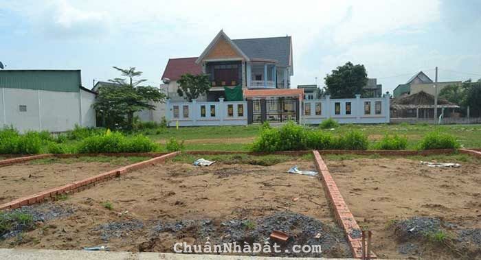 BÁN ĐẤT MẶT TIỀN ĐƯỜNG QUY HOẠCH LỘ GIỚI 20M, CẠNH KCN 6300HA, GẦN CHỢ, UBND XÃ GIÁ 433TR 