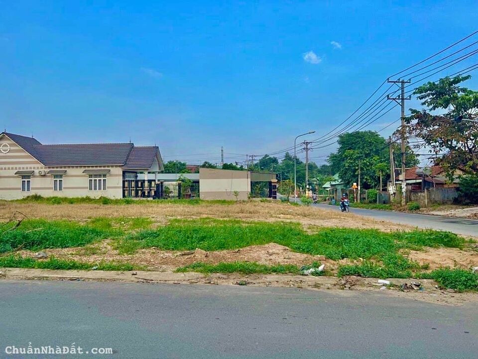 BÁN GẤP LÔ ĐẤT CHÍNH CHỦ 488 TRIỆU SỔ HỒNG RIÊNG FULL THỔ GẦN CÁC TIỆN ÍCH SỐNG BÁN GẤP LÔ ĐẤT CHÍNH CHỦ 488 TRIỆU SỔ HỒNG RIÊNG FULL THỔ GẦN CÁC TIỆN ÍCH SỐNG