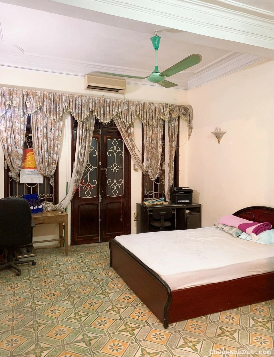 Bán Biệt thự đường Võng Thị, Tây Hồ, diện tích170m2 mặt tiền khủng 26m giá 47.5 tỷ