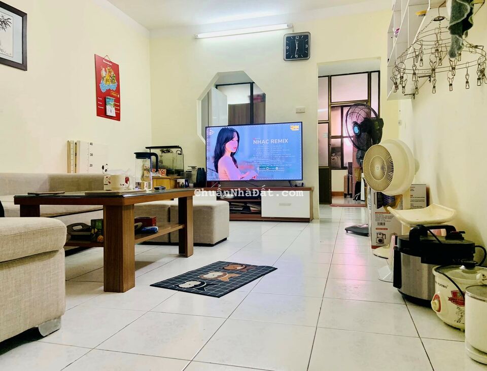 Chính Chủ Bán Nhà ngõ 28 Xuân La, ngõ 4m, 42m2 4 tầng giá 5.7 Tỷ