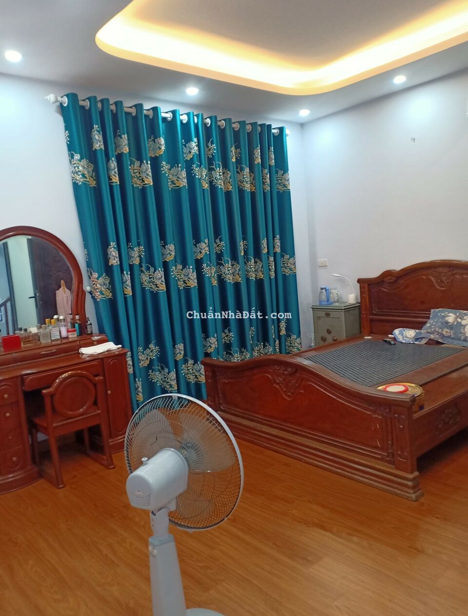 Bán nhà ngõ 77 Xuân La, Tây Hồ, 80m ra Phố, diện tích 53m2, Mặt tiền 4m giá 5.4 tỷ