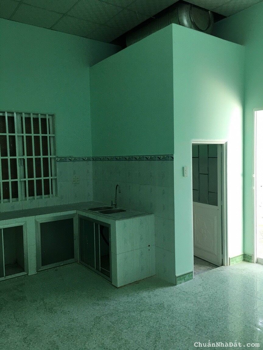 Vỡ nợ nên gia đình cần bán nhà cấp4 đối diện KCN Mỹ Phước3 giá rẻ.