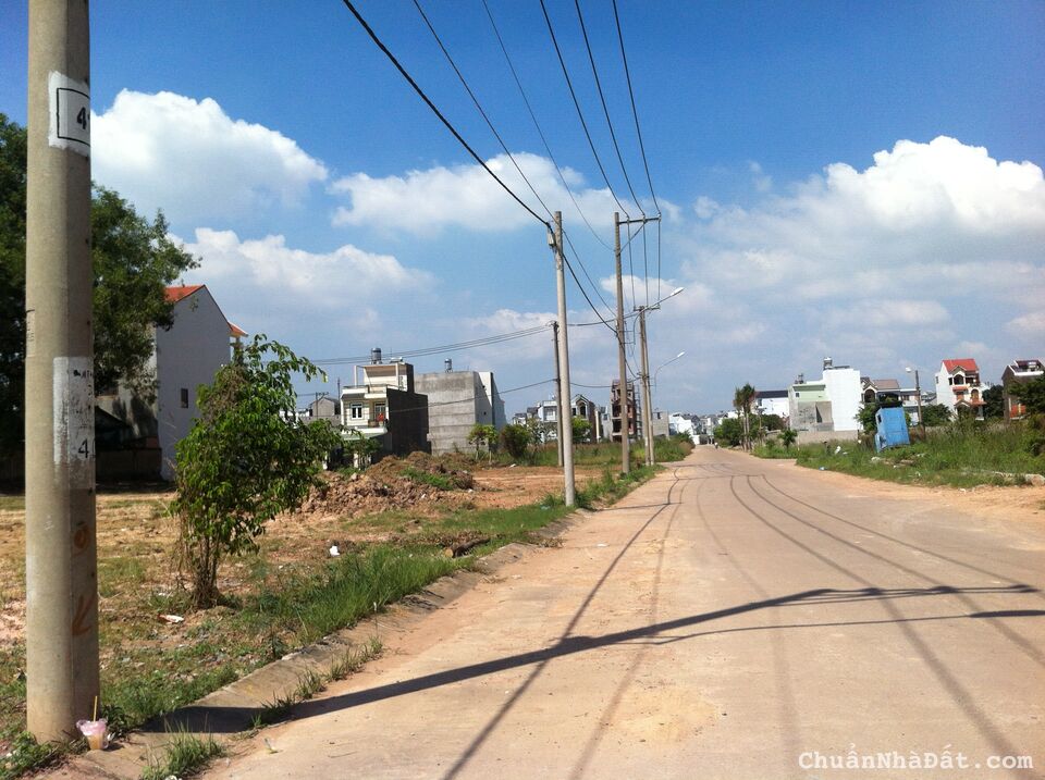 Bán lô đất kế bên cổng KCN Mỹ Phước III