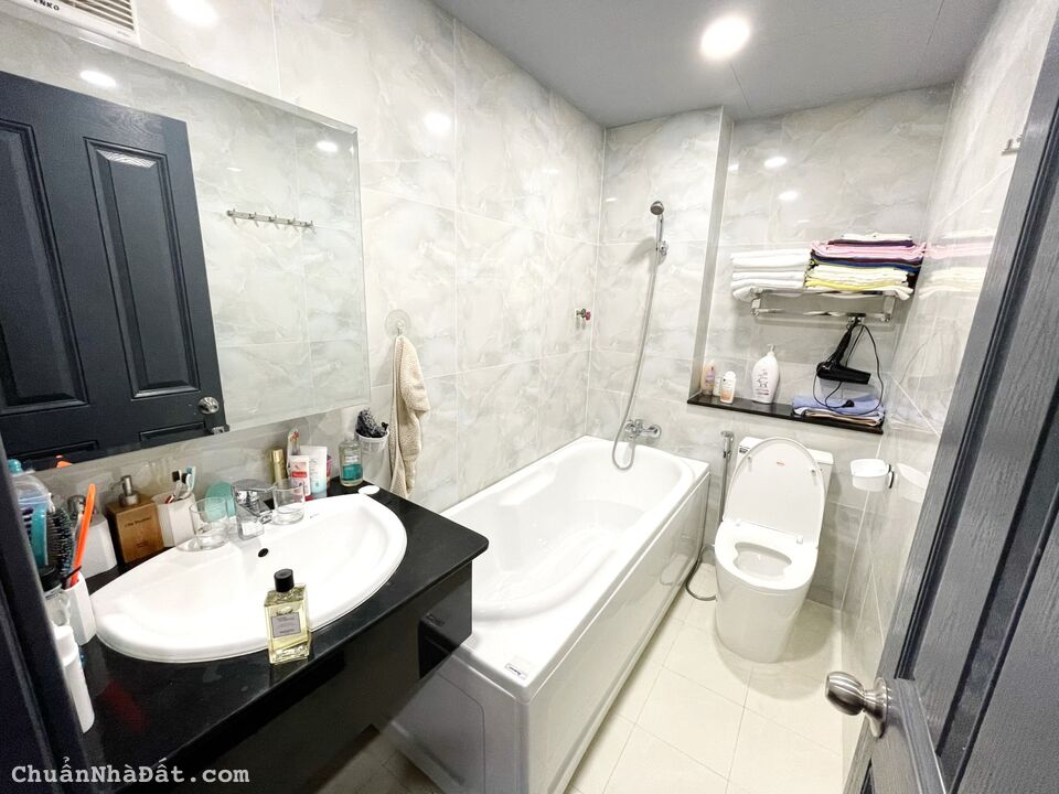 Cân tiền chữa bệnh cho bố bán nhà 61m2/1 tỷ 530tr Đ. Tạ Quang Bửu, Q. 8 gần trường học- 0906920181 Cân tiền chữa bệnh cho bố bán nhà 61m2/1 tỷ 530tr Đ. Tạ Quang Bửu, Q. 8 gần trường học- 0906920181