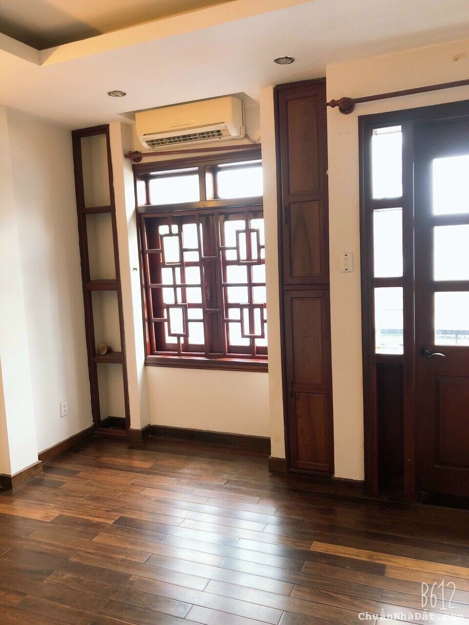 Xoay vốn kinh doanh bán nhà Nguyễn Kiệm, PN, DT 59m2/1.4 tỷ- sát trường Tài Chính-LH 0906920181