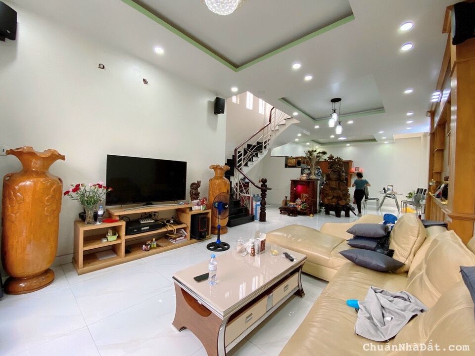 Chuyển CT bán nhà 1L đường Phan Bội Châu Q.BTH 64m2 giá TT 965tr gần chợ tiện KD LH Yên Chuyển CT bán nhà 1L đường Phan Bội Châu Q.BTH 64m2 giá TT 965tr gần chợ tiện KD LH Yên