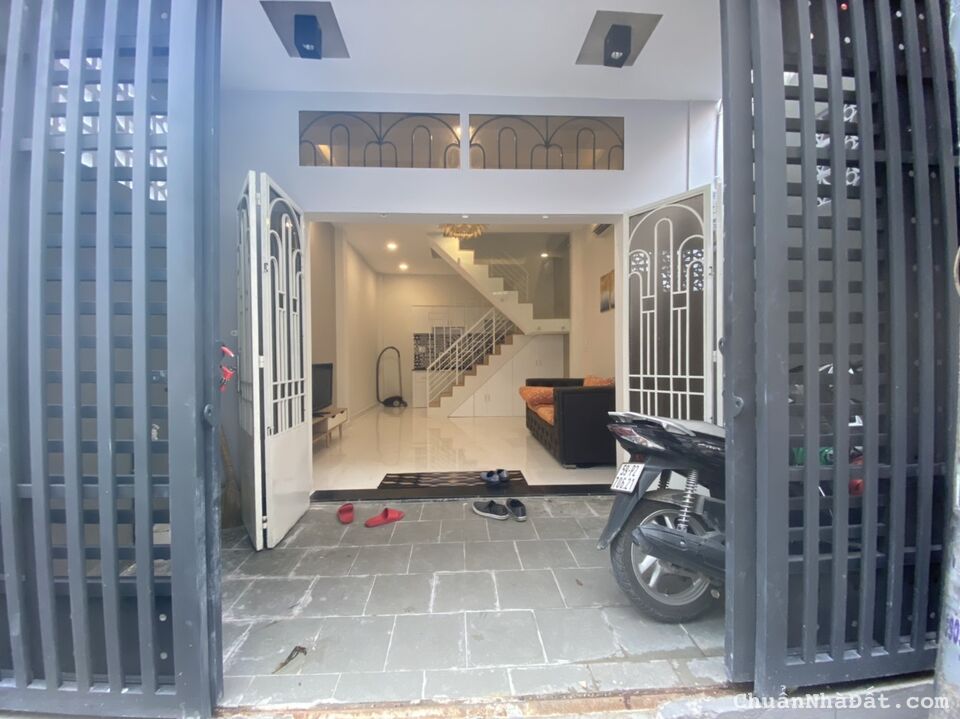 Chuyển chỗ ở bán gấp nhà 1T1L Đ. Dương Bá Trạc, Q8, 71m2/1,78TY gần chợ, SHR, LH Nam 0938719341