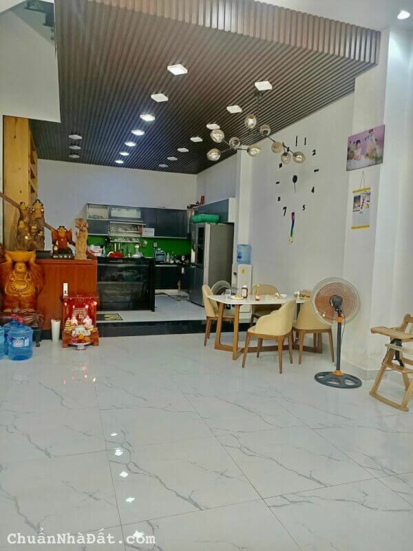 TÔI KẸT TIỀN BÁN GẤP NHÀ 1t1l Đ.XÓM ĐẤT, Q11 - GẦN CẦU VƯỢT 3/2, 57M2/1.15 TỶ,SỔ RIÊNG. 0769555114