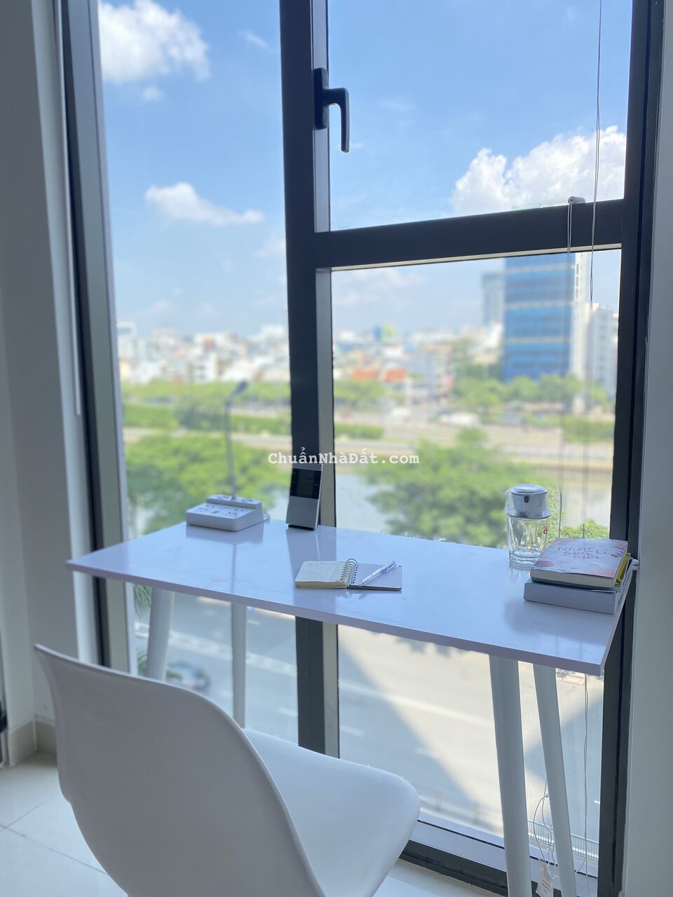 Cho thuê officetel The Tresor Bến Vân Đồn - Quận 4 Giá 13tr5/tháng 