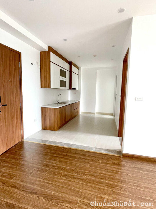 Gia đình chuyển xuống mặt đất, nên bán lỗ căn chung cư Tecco ngay trung tâm TP, giá 1.080 tỷ
