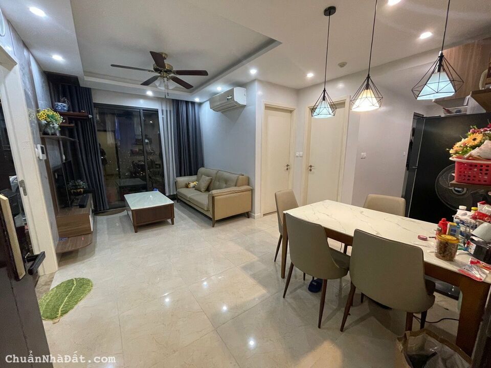 Vinhomes D''capitale, 74m2, 2N, ban công hướng Đông Nam, giá 6.x tỷ đẹp