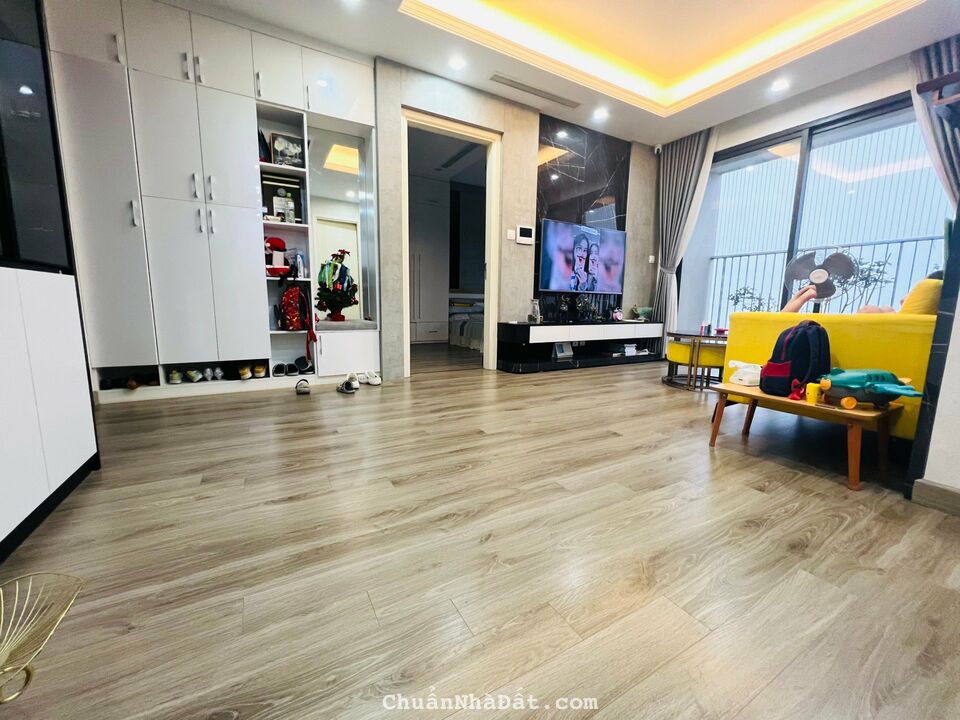 (Giá tốt) Cần bán gấp căn hộ cao cấp tại Vinhomes D'capitale tòa D, DT: 83m2, 2PN, 7.2 tỷ