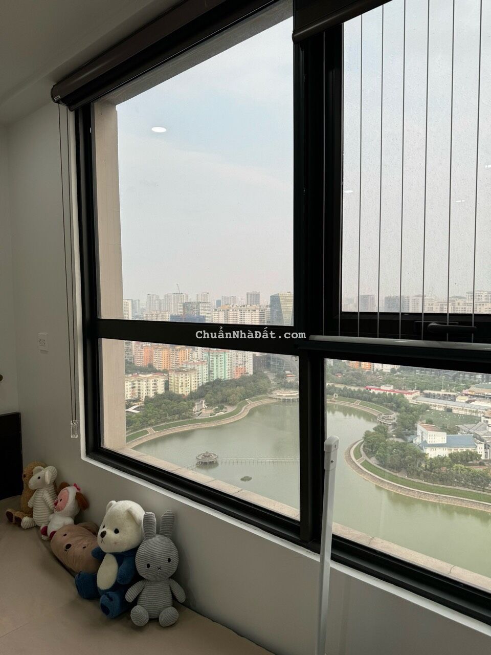 Nhượng lại căn hộ VIEW HỒ đẹp - 97m2 - 3PN - tòa C6 - Vinhomes D'Capitale - 10 tỷ bao thuế phí Nhượng lại căn hộ VIEW HỒ đẹp - 97m2 - 3PN - tòa C6 - Vinhomes D'Capitale - 10 tỷ bao thuế phí