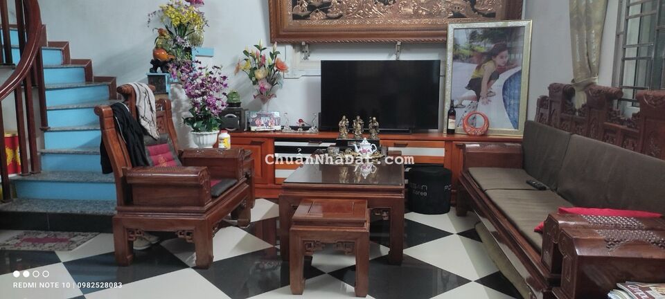 Cần bán nhà Thạch Bàn, 50m2 dân xây, 4 tầng, MT 6m, ô tô 7 chỗ vào, KD, giá 6.7 tỷ. Cần bán nhà Thạch Bàn, 50m2 dân xây, 4 tầng, MT 6m, ô tô 7 chỗ vào, KD, giá 6.7 tỷ.