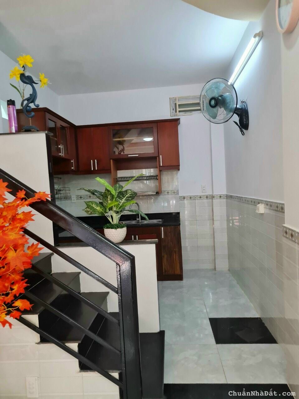 Xem nhà, Phú Nhuận, 3.9 x 8m, 1 lầu 2PN, Huỳnh Văn Bánh, 3.9 tỷ