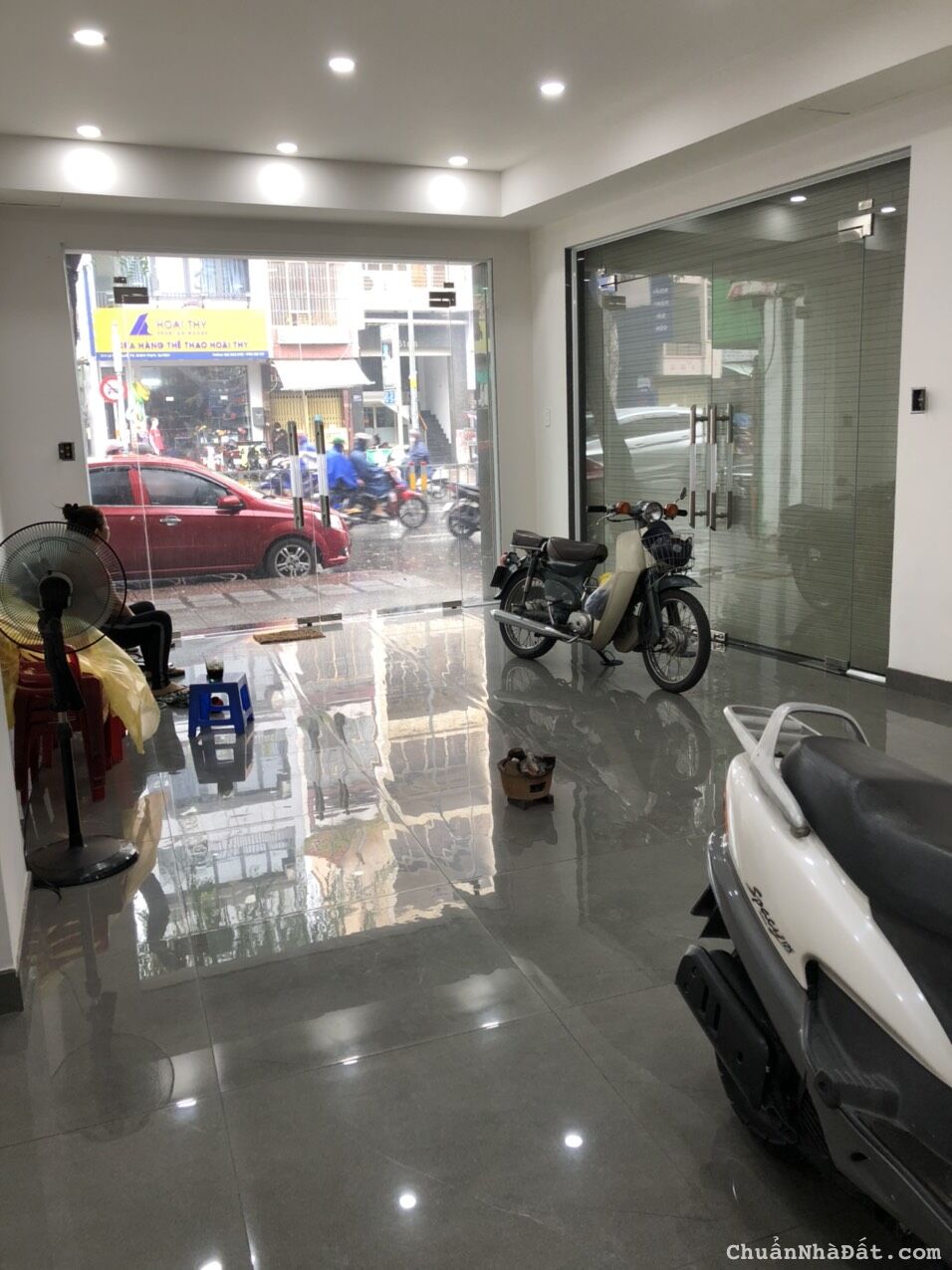 Cho thuê nhà Mặt tiền đường Lê Văn Duyệt, P3, Quận Bình Thạnh. DT: (4x25) 100m2 Giá: 45tr/tháng Cho thuê nhà Mặt tiền đường Lê Văn Duyệt, P3, Quận Bình Thạnh. DT: (4x25) 100m2 Giá: 45tr/tháng